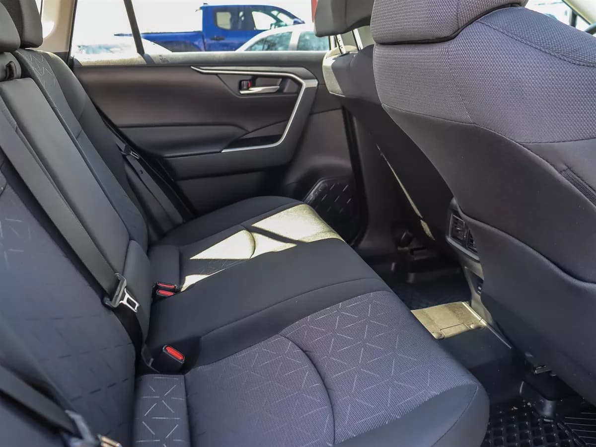 Toyota RAV4 2025 — photo 21