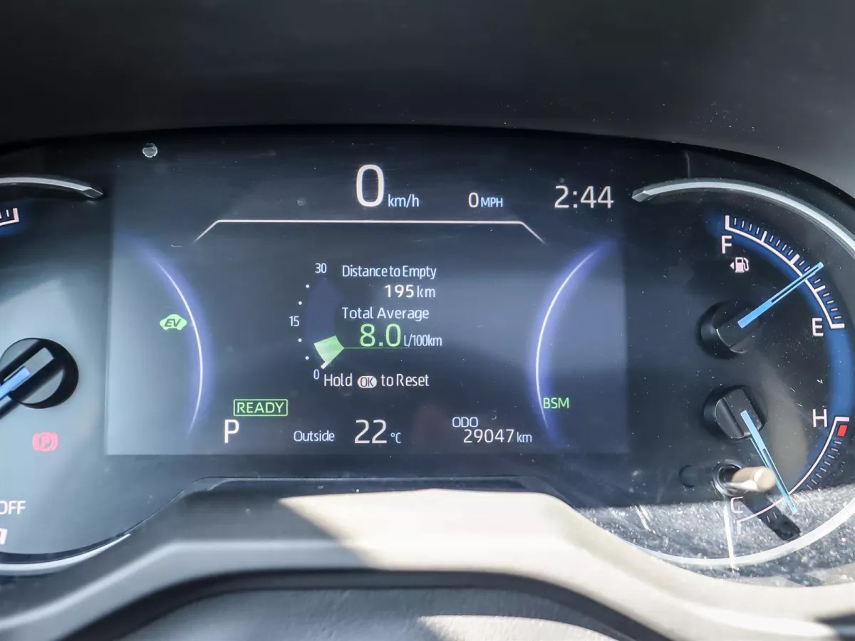 Toyota RAV4 2025 — photo 26