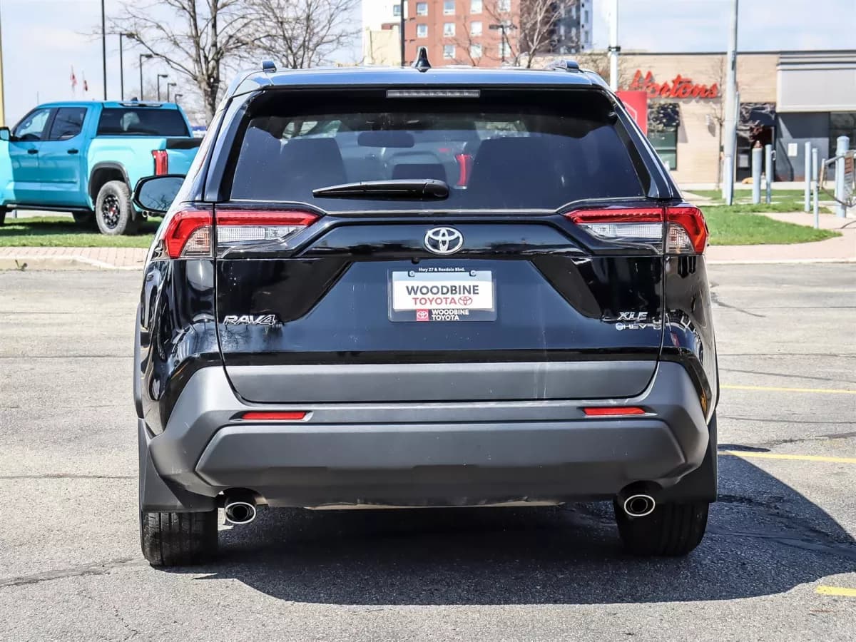 Toyota RAV4 2025 — photo 5