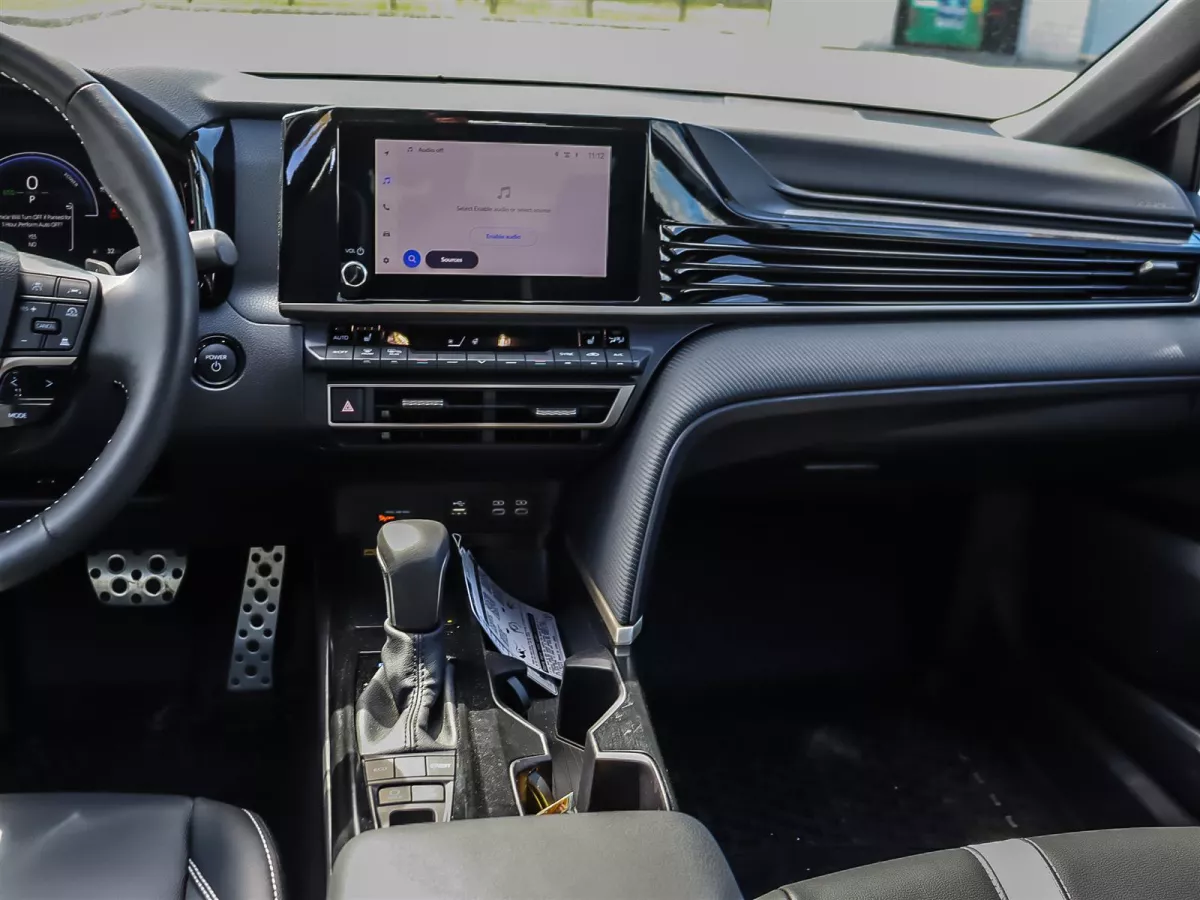 Toyota Camry 2026 — photo 17