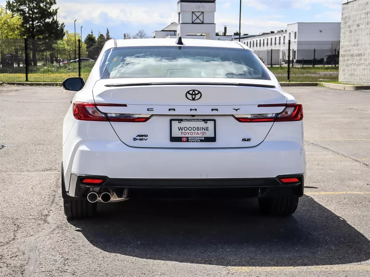 Toyota Camry 2026 — photo 5
