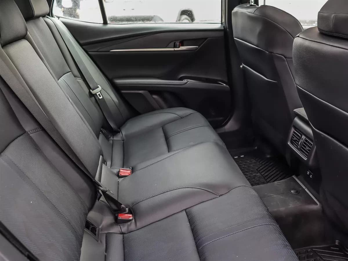 Toyota Camry 2025 — photo 20