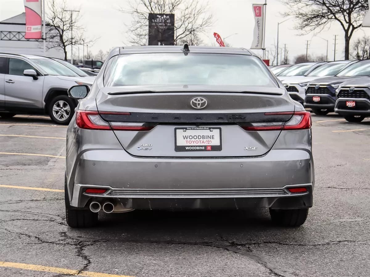 Toyota Camry 2025 — photo 5