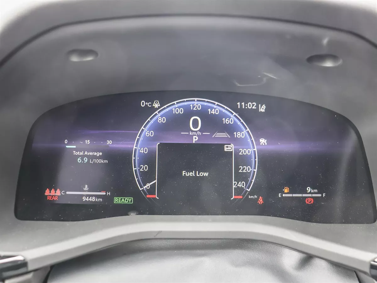 Toyota Camry 2025 — photo 24