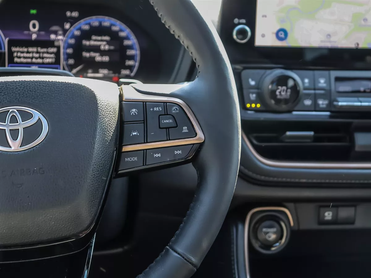 Toyota Grand Highlander Hybrid 2025 — photo 12