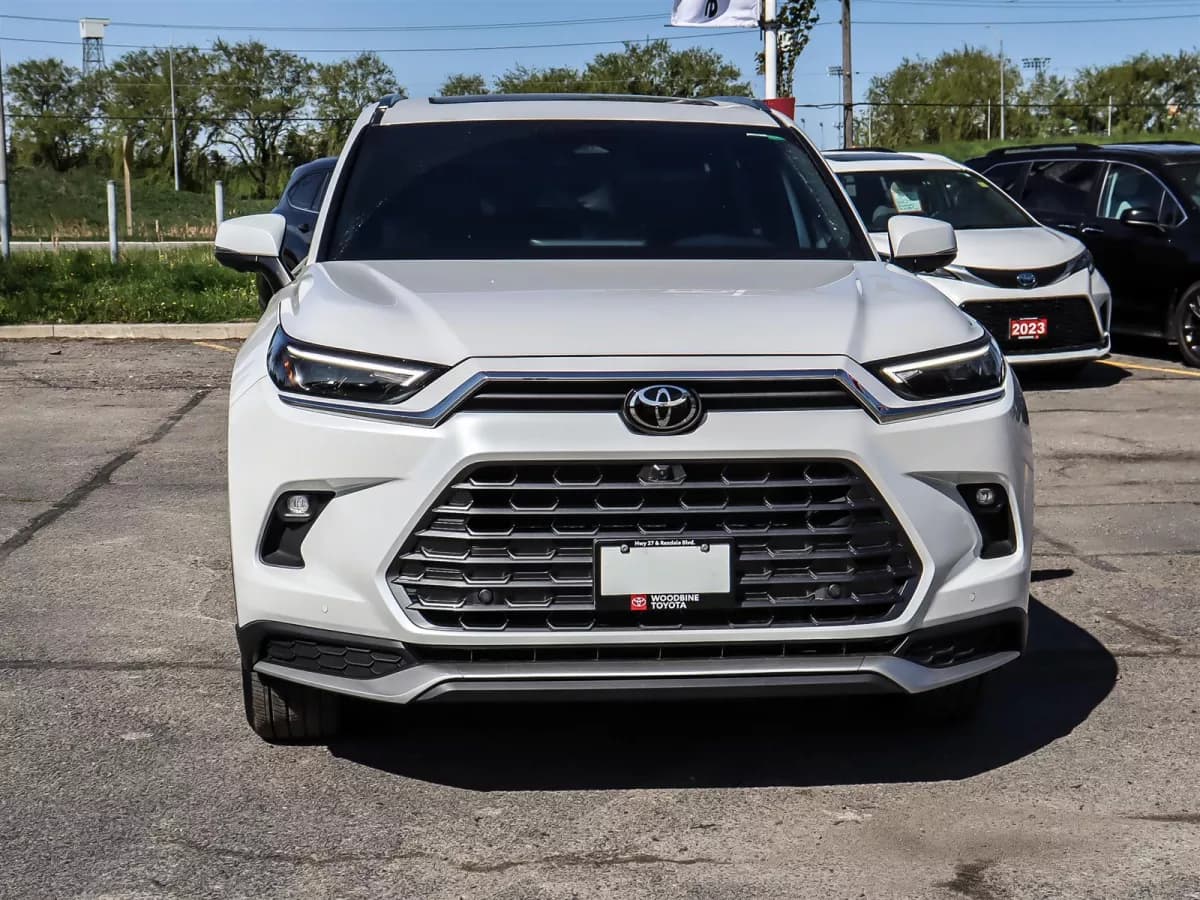 Toyota Grand Highlander Hybrid 2025 — photo 2