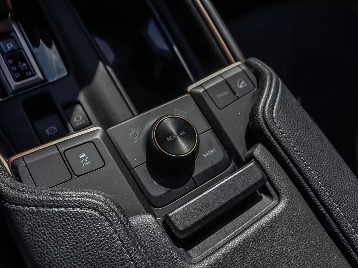 Toyota Grand Highlander Hybrid 2025 — photo 26