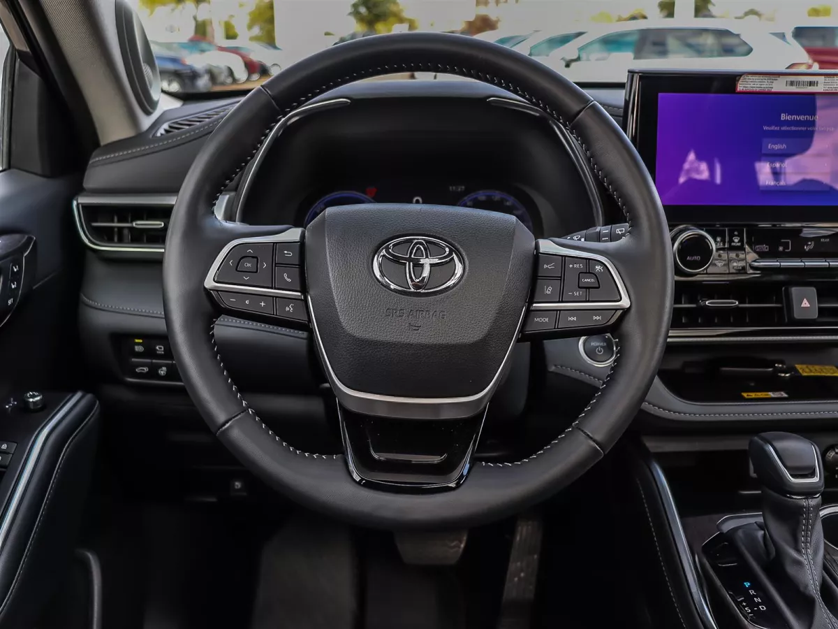 Toyota Highlander 2025 — photo 13