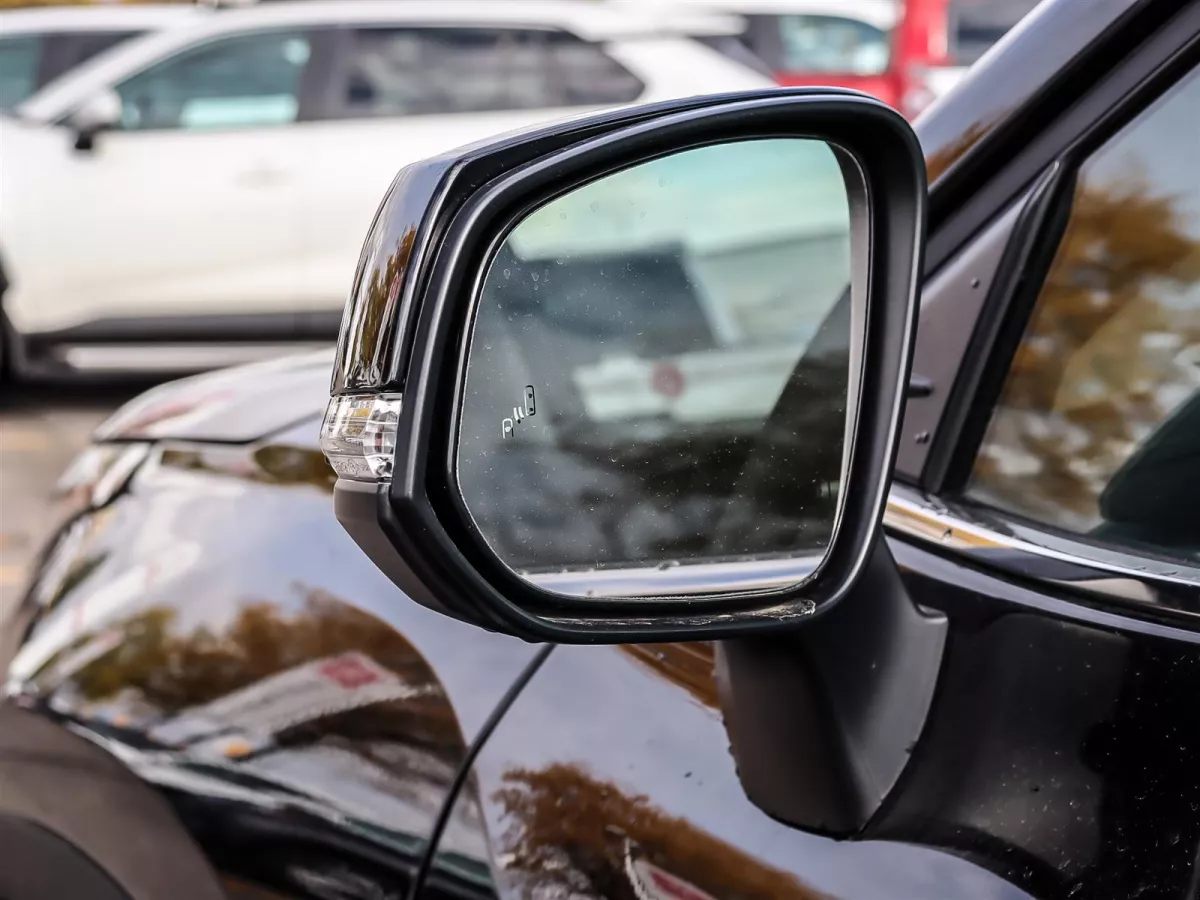Toyota Highlander 2025 — photo 7