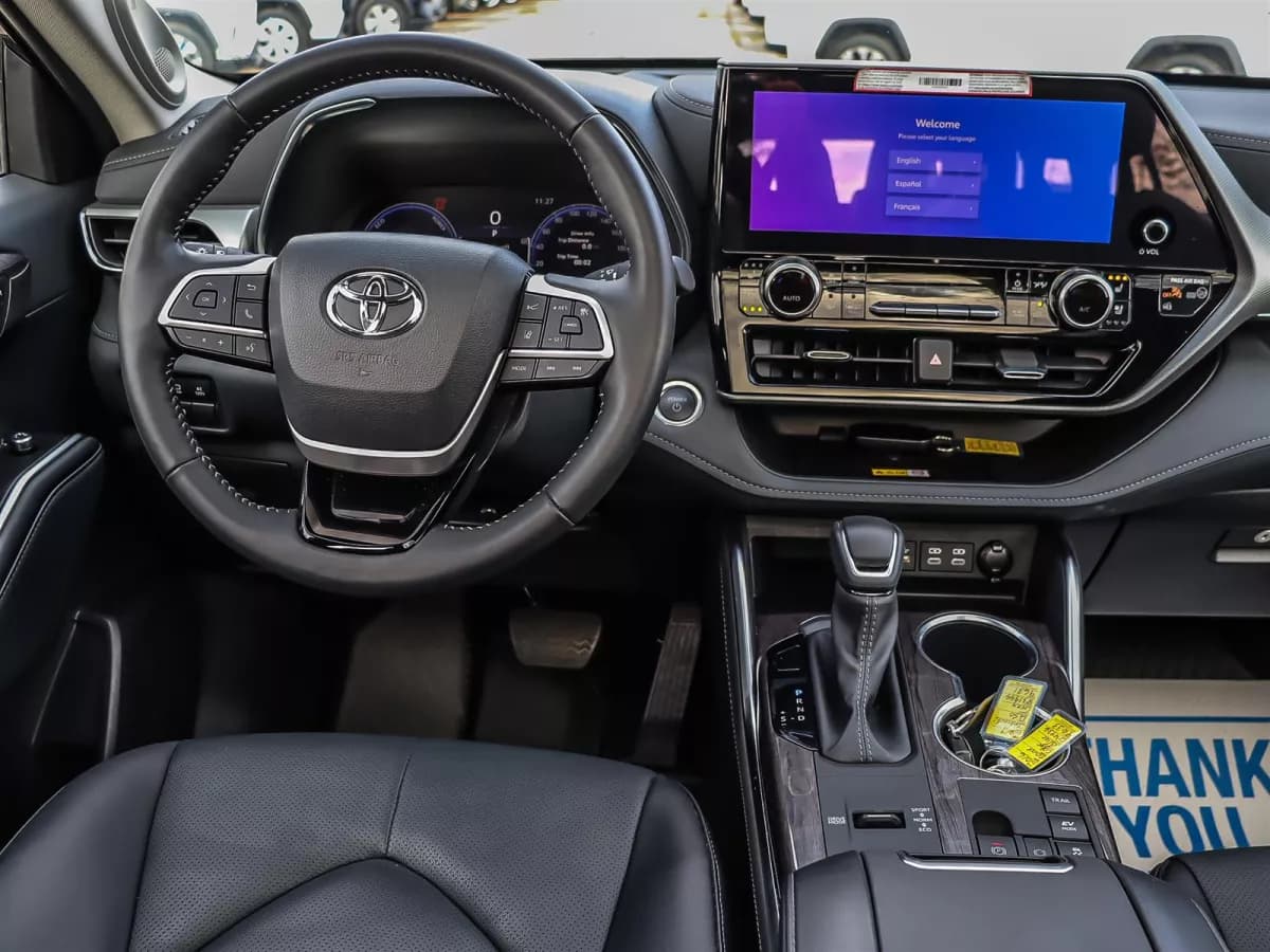 Toyota Highlander 2025 — photo 16