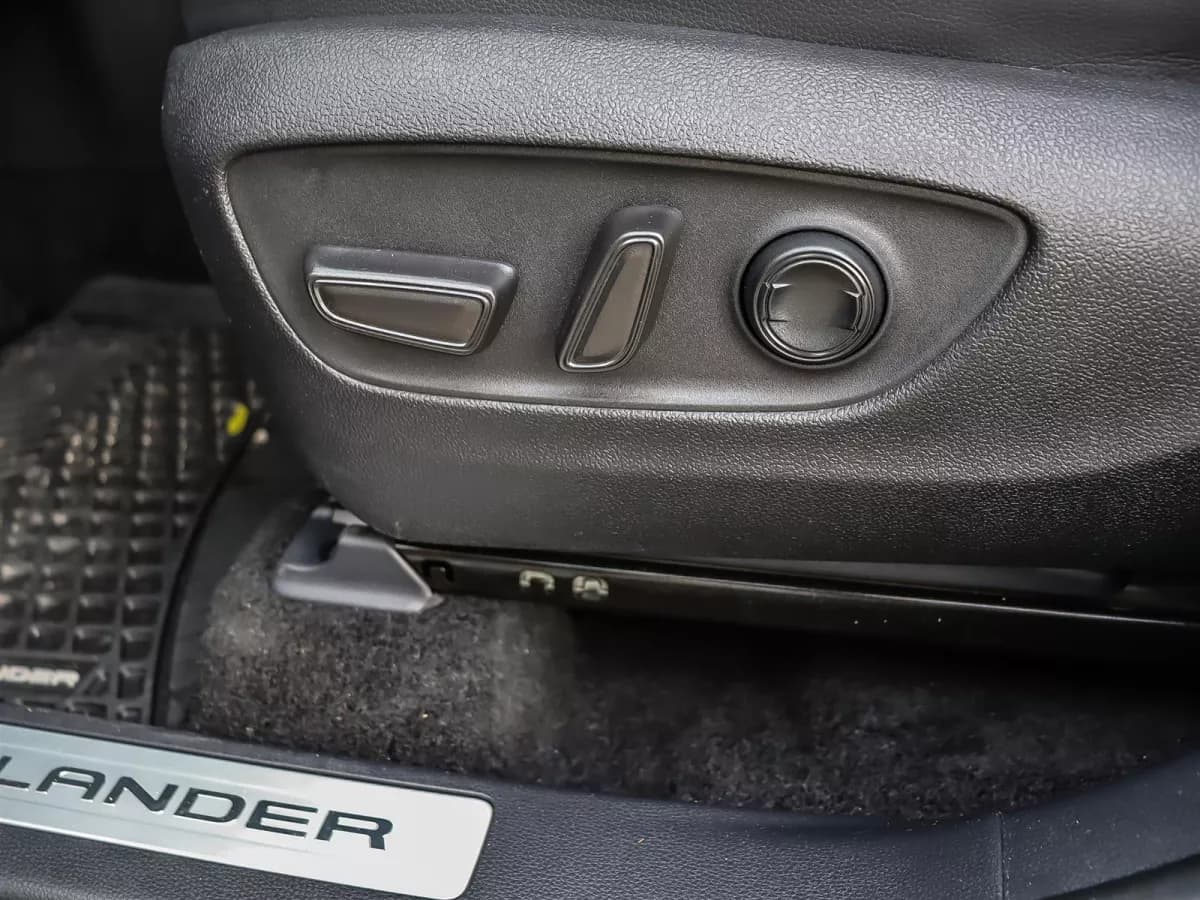 Toyota Highlander 2025 — photo 11