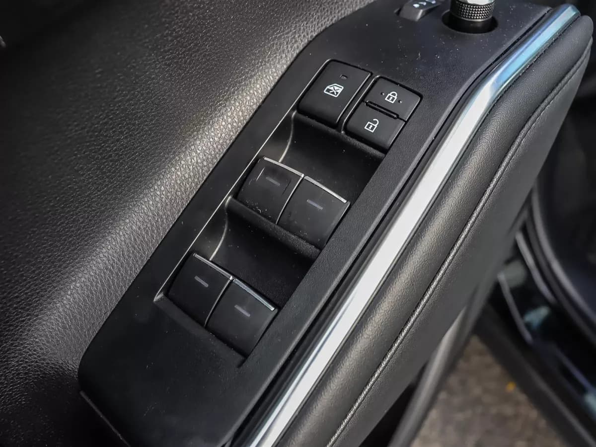Toyota Highlander 2025 — photo 8