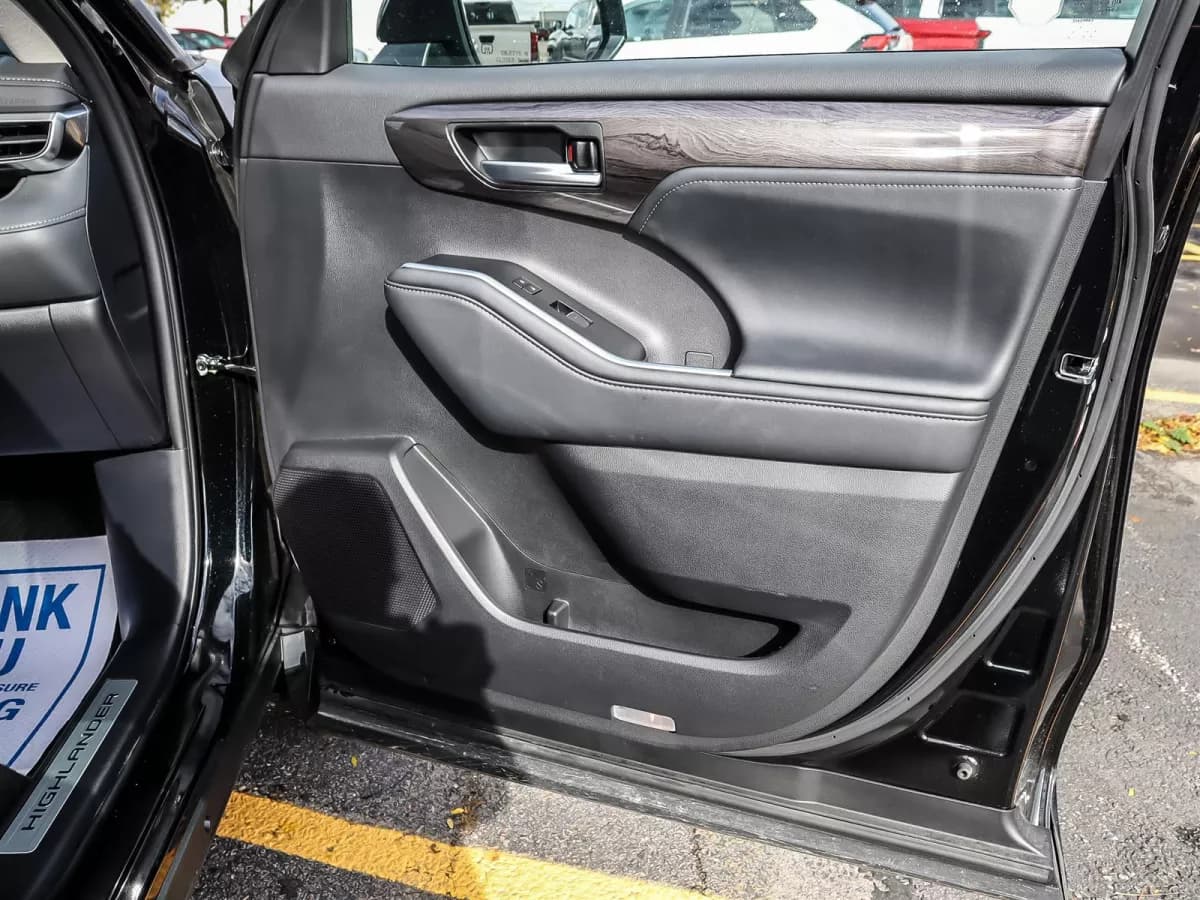 Toyota Highlander 2025 — photo 20