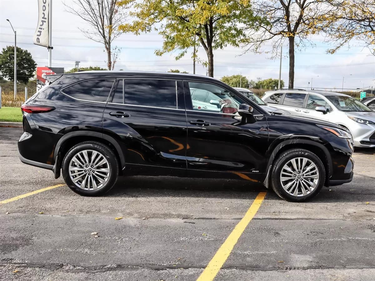 Toyota Highlander 2025 — photo 4