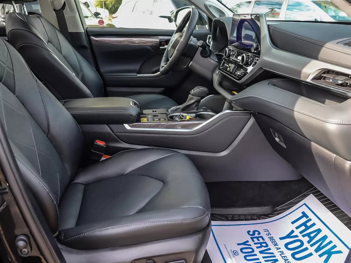 Toyota Highlander 2025 — photo 19