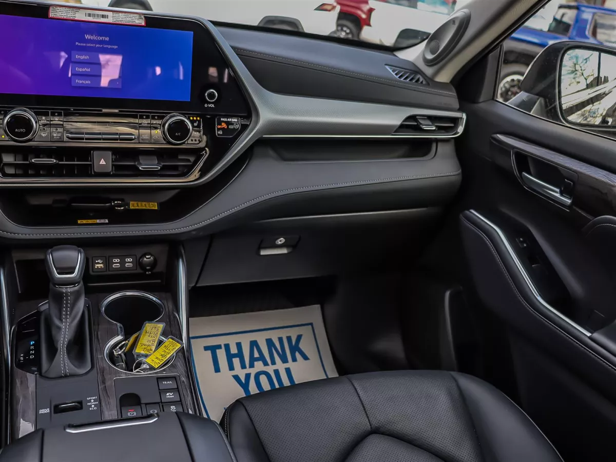 Toyota Highlander 2025 — photo 18