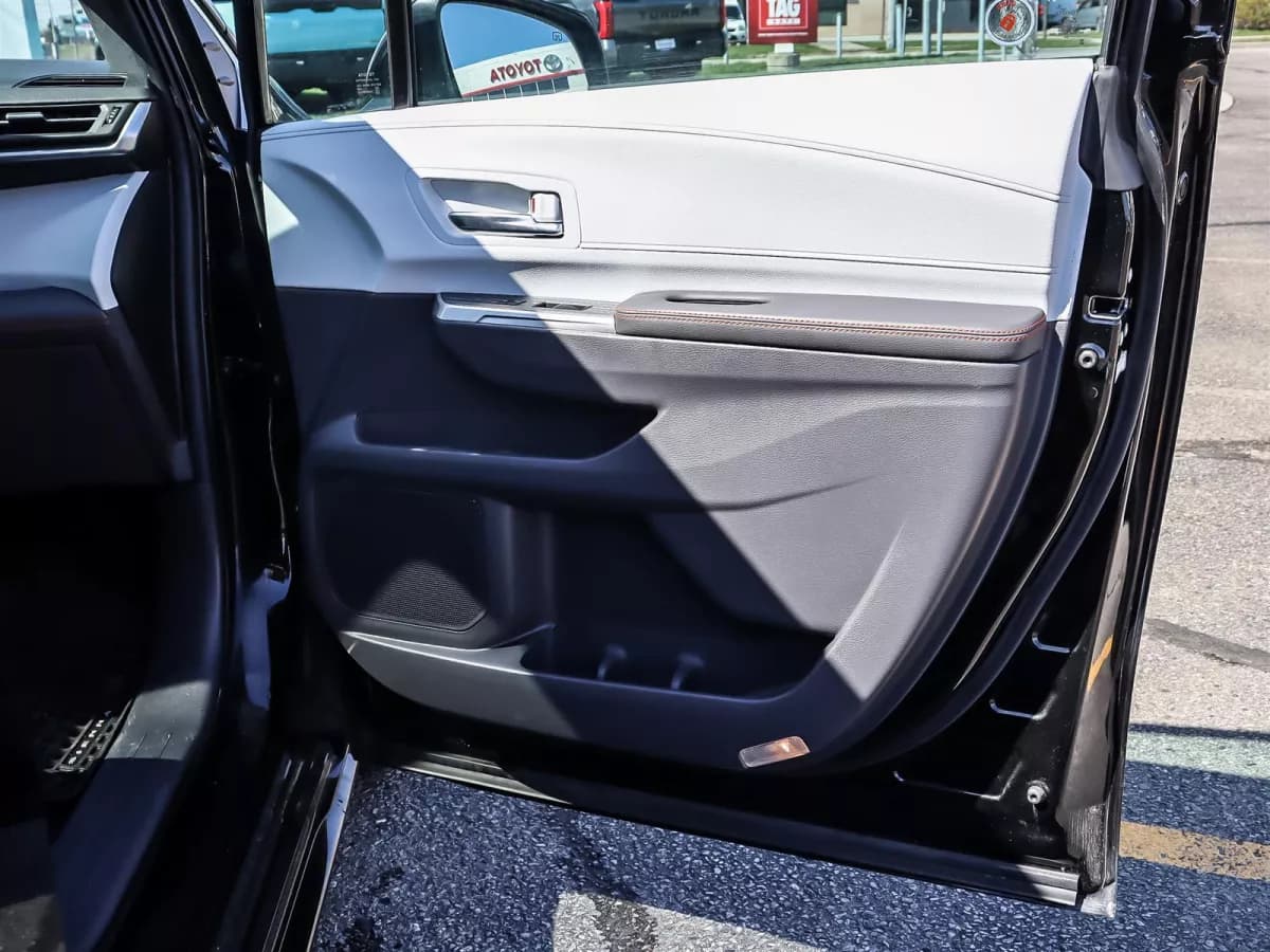 Toyota Sienna 2024 — photo 20