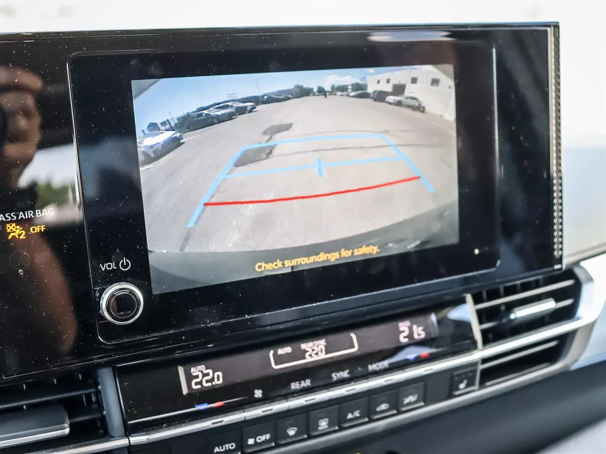 Toyota Sienna 2025 — photo 24