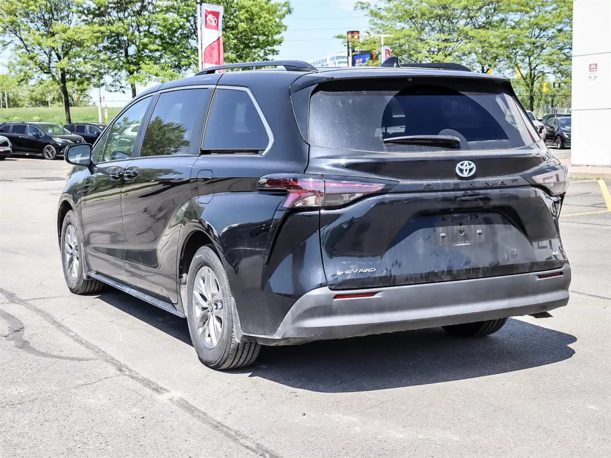 Toyota Sienna 2025 — photo 4