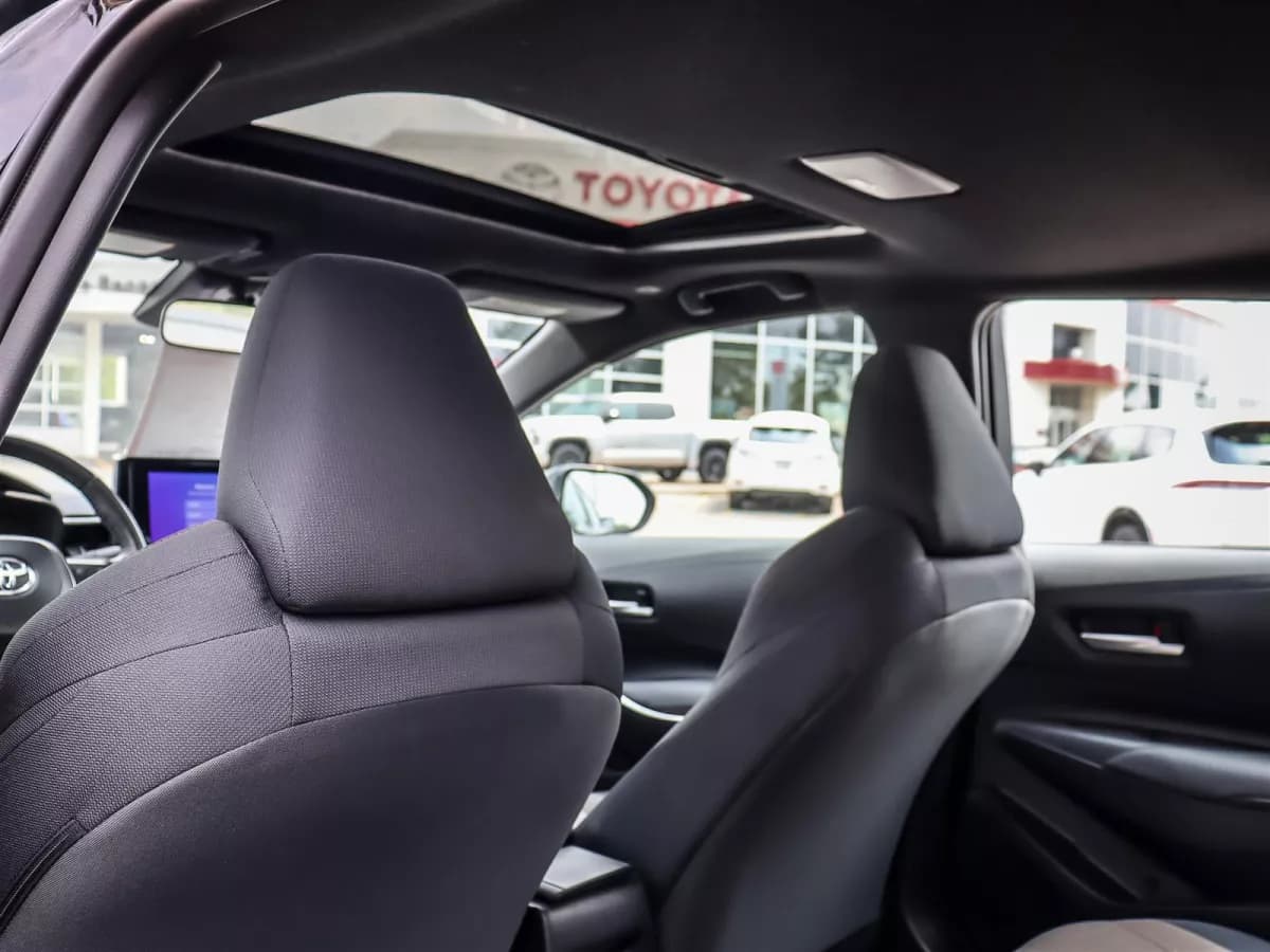 Toyota Corolla 2025 — photo 11