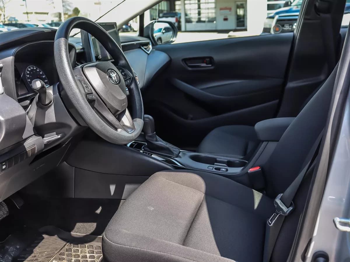 Toyota Corolla 2023 — photo 9