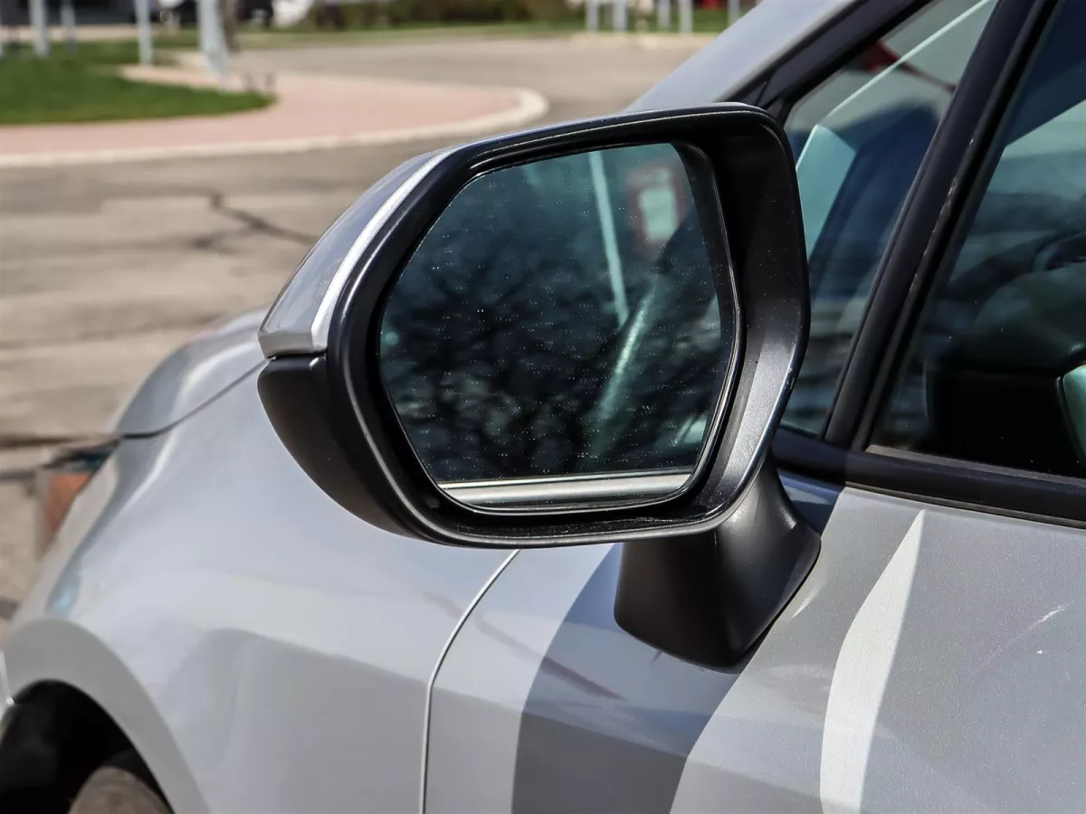Toyota Corolla 2023 — photo 7