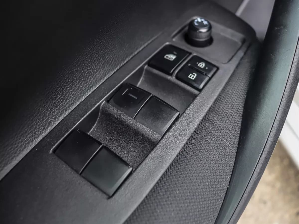 Toyota Corolla 2024 — photo 7
