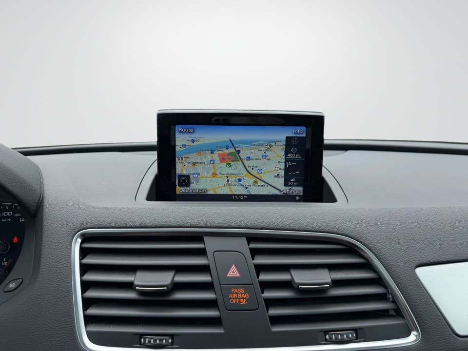 Audi Q3 2018 — photo 18