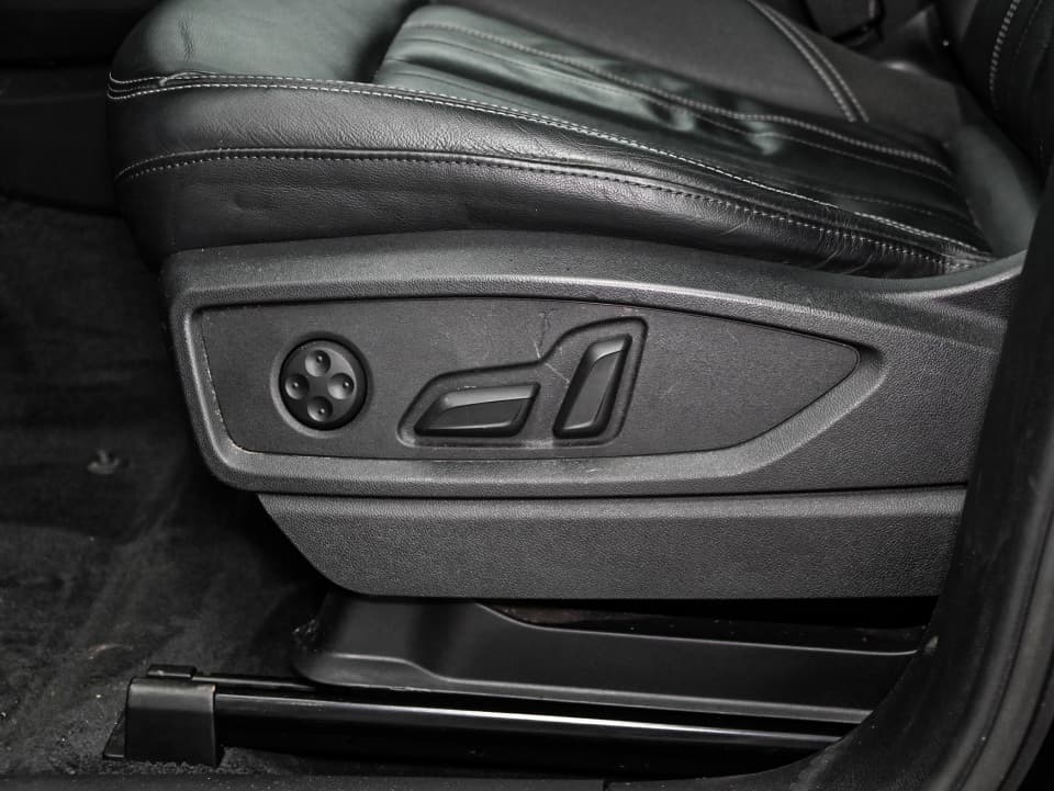 Audi Q5 2022 — photo 15