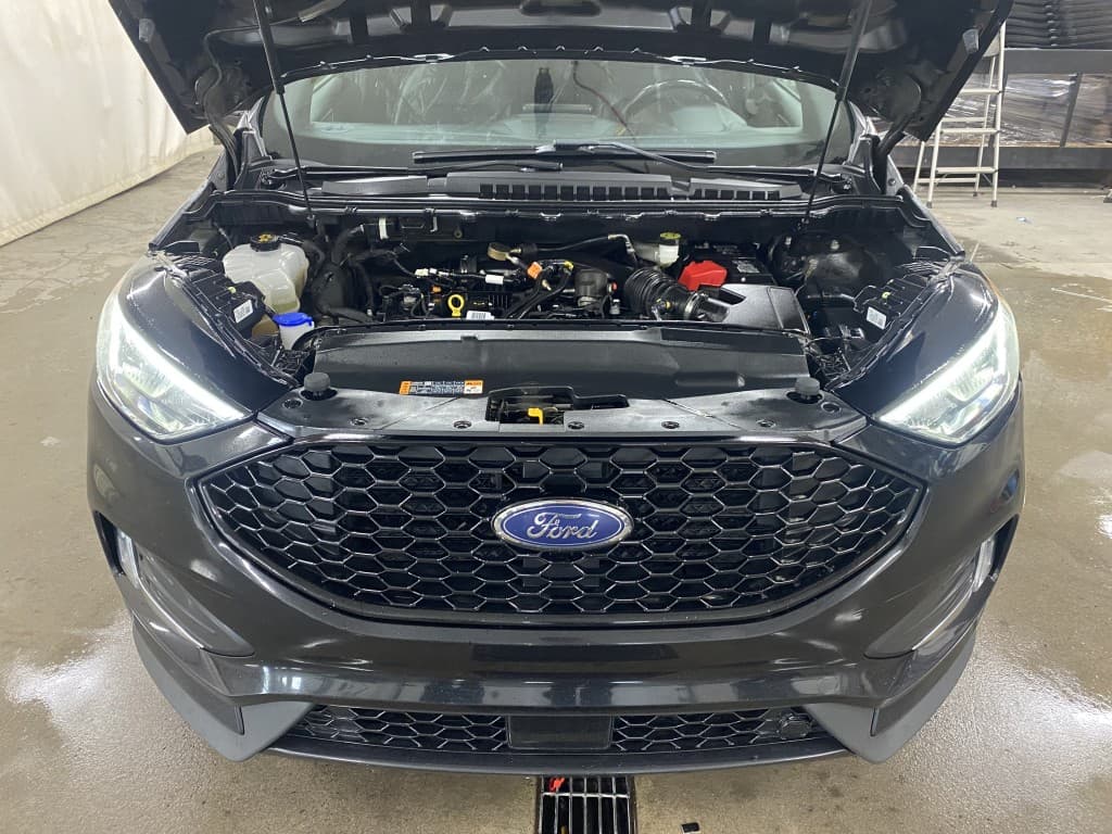 Ford Edge 2022 — photo 2