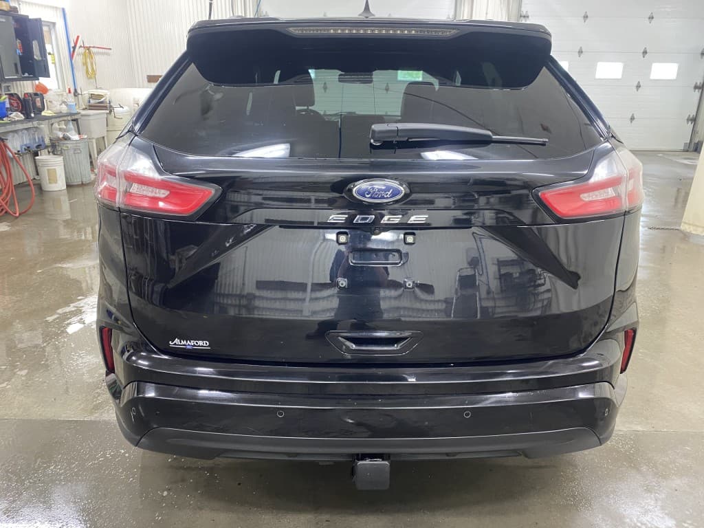 Ford Edge 2022 — photo 8