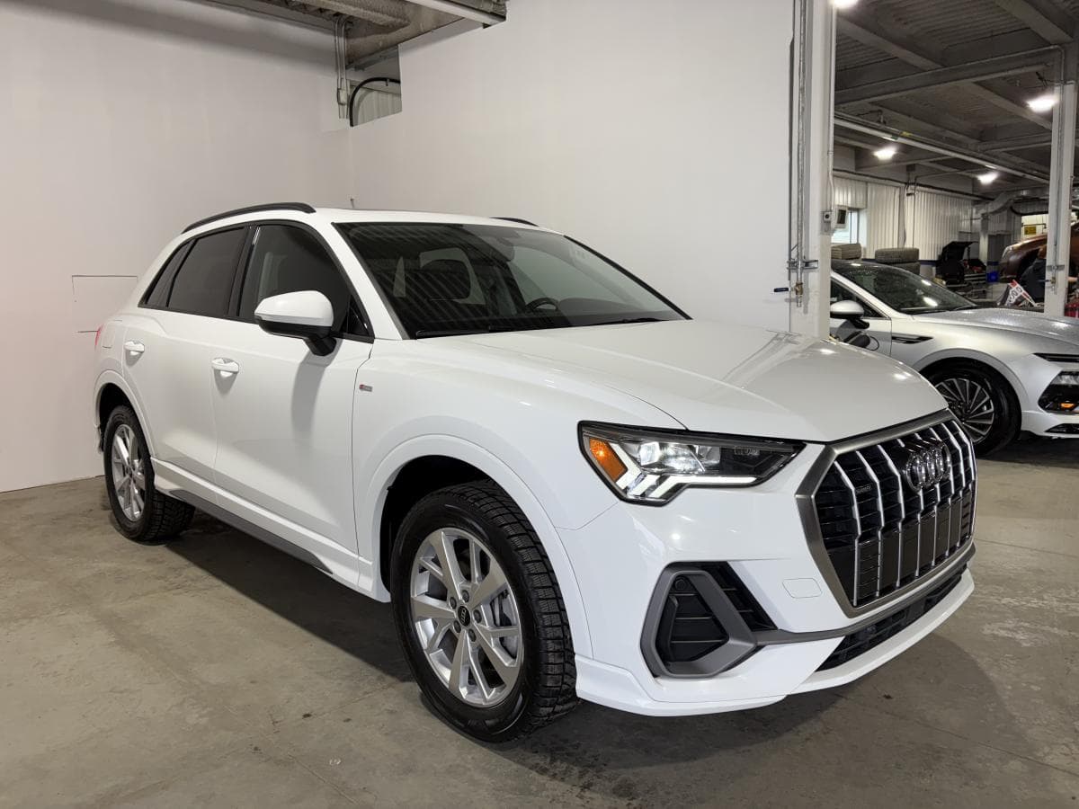 Audi Q3 2024 — photo 10