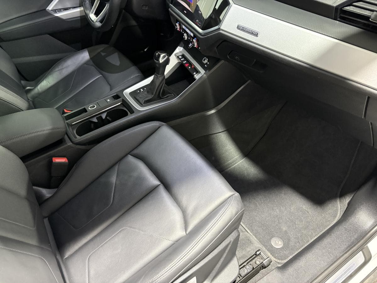 Audi Q3 2024 — photo 20