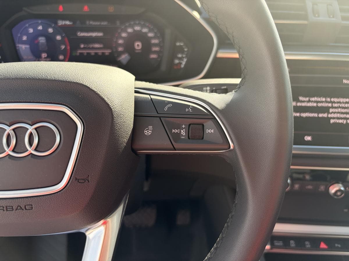 Audi Q3 2025 — photo 16