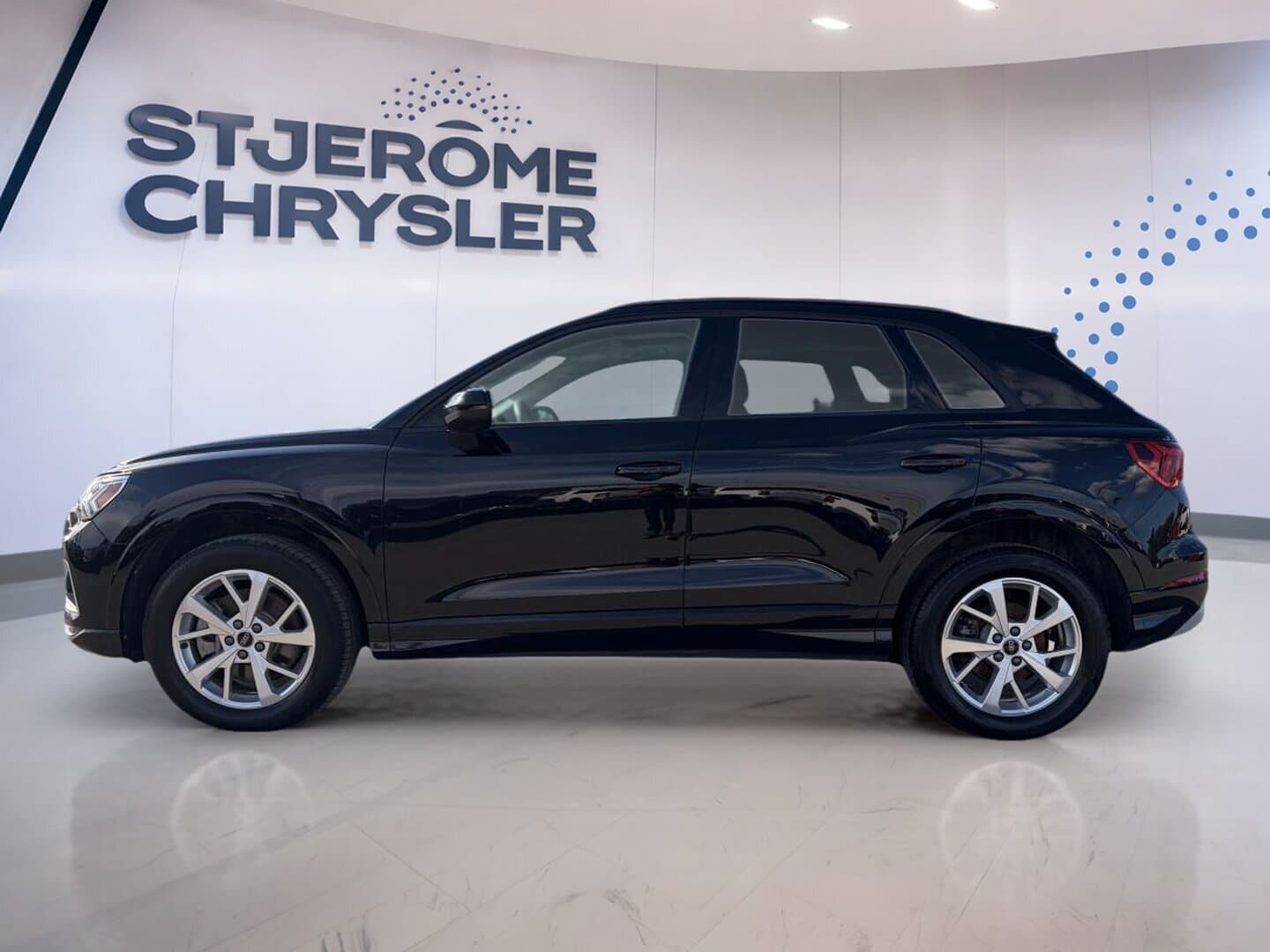 Audi Q3 2025 — photo 8