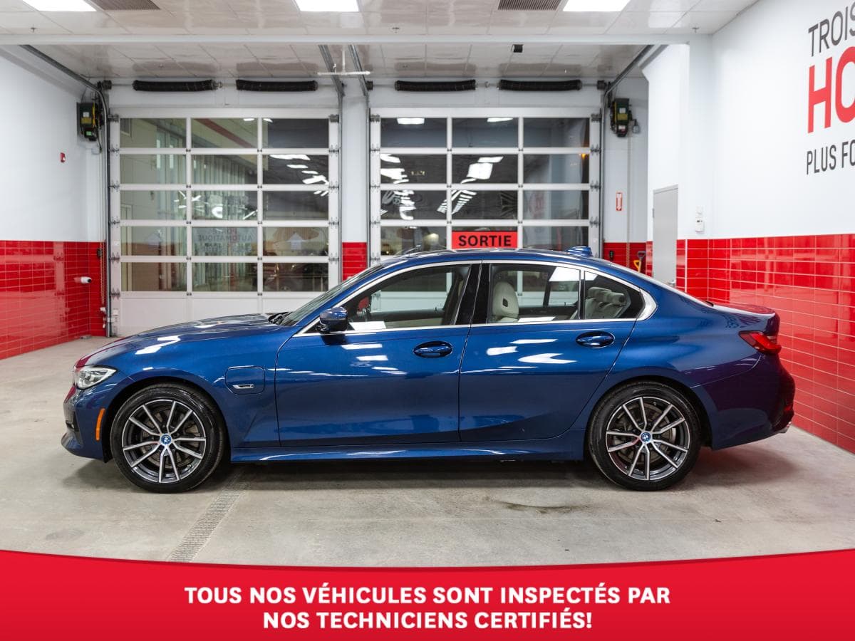 BMW 330e 2022 — photo 9