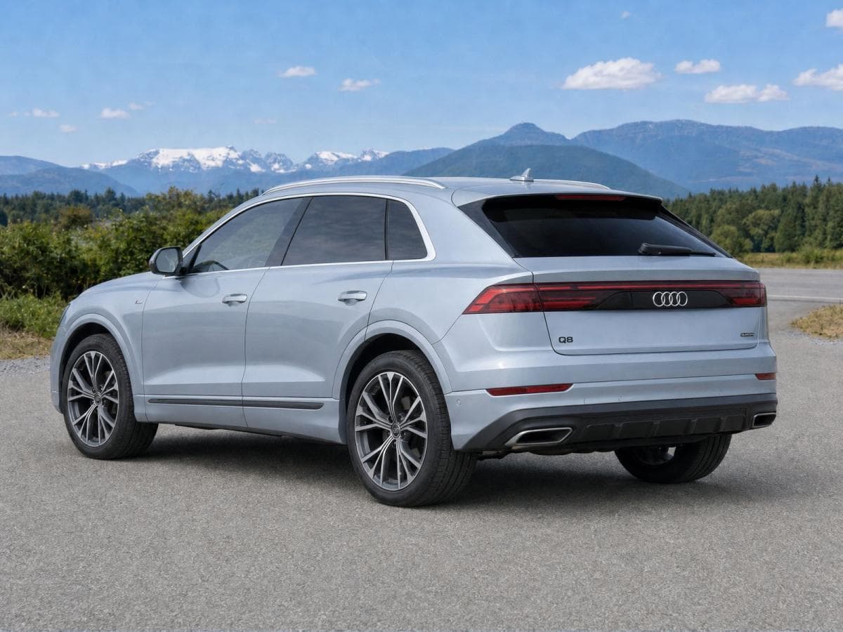 Audi Q8 PROGRESSIV 2025 — photo 3