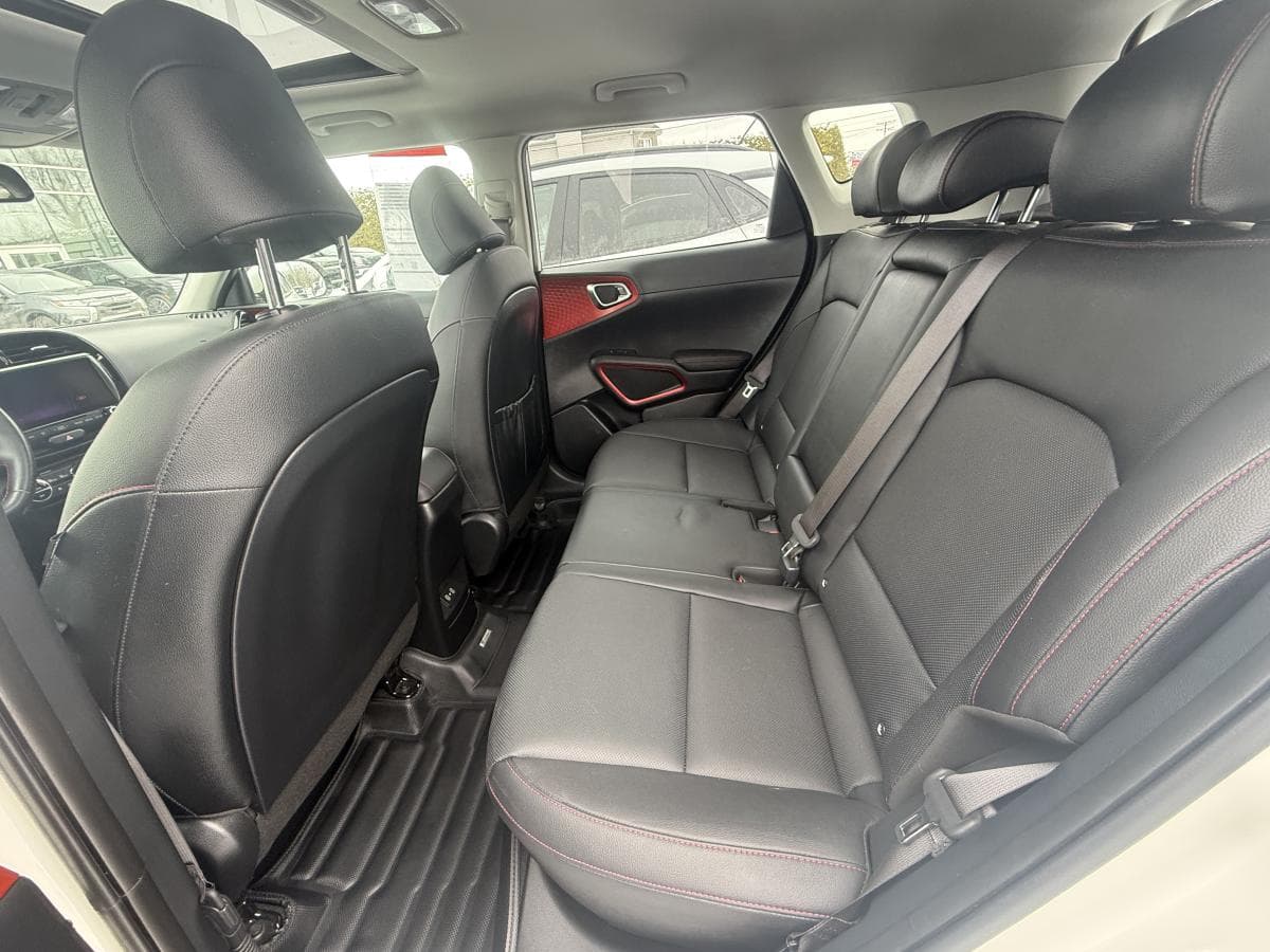 Kia Soul 2023 — photo 11