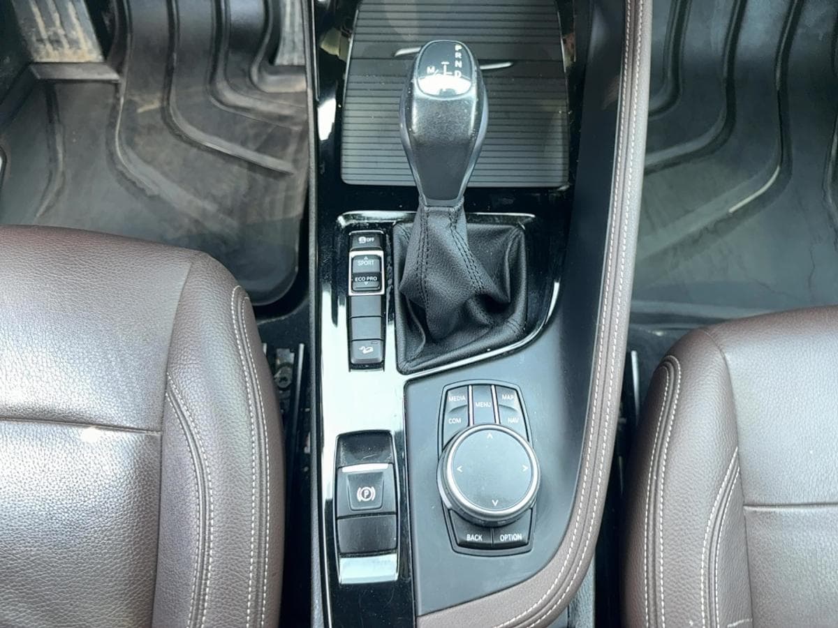 BMW X2 2018 — photo 11