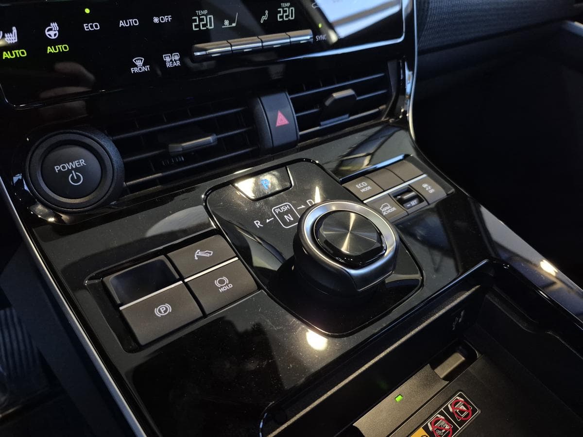 Toyota bZ 2025 — photo 13