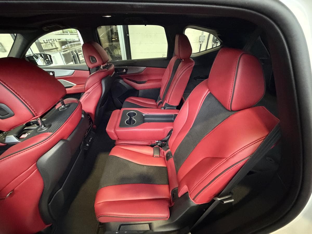 Acura MDX 2024 — photo 9