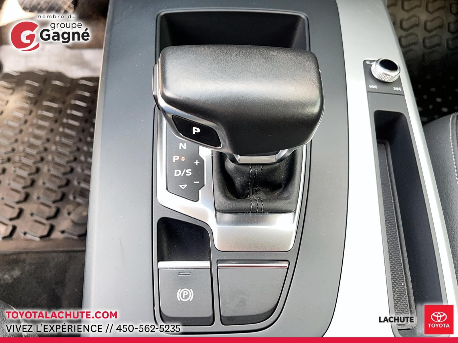 Audi Q5 2022 — photo 14