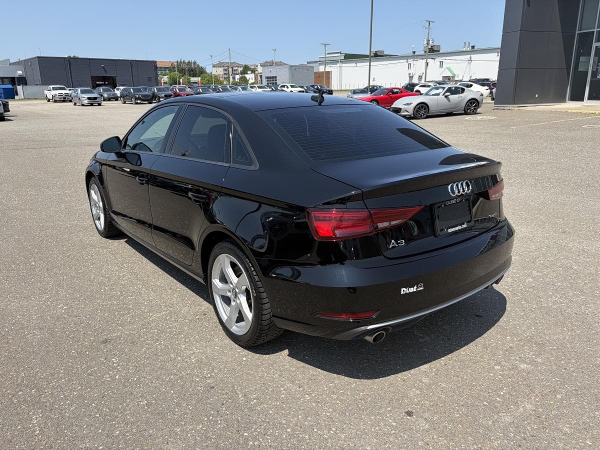 Audi A3 2019 — photo 6
