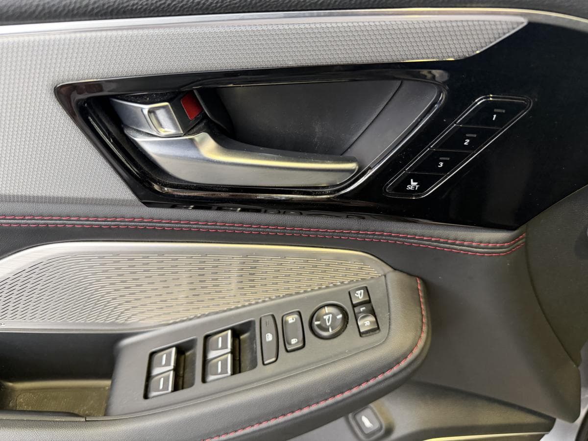 Acura MDX 2024 — photo 11