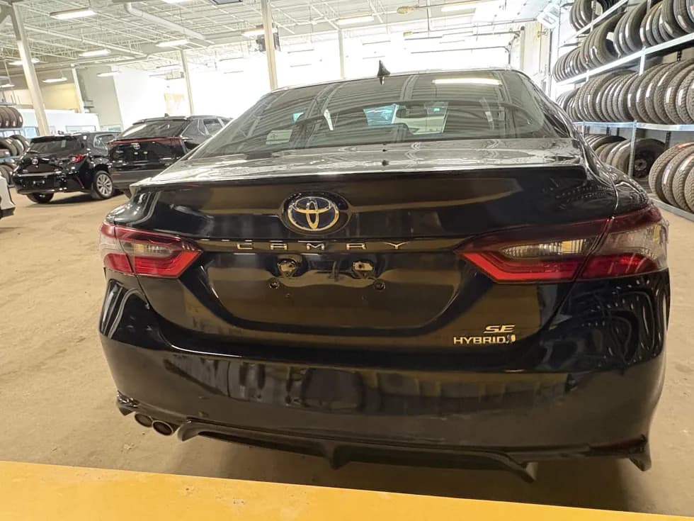 Toyota Camry Hybrid 2022 — photo 5