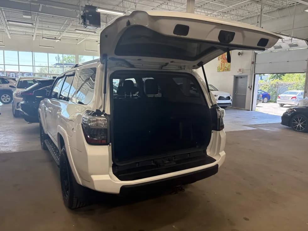 Toyota 4Runner 2016 — photo 6