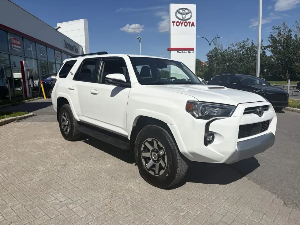 Toyota 4Runner 2023 — photo 3