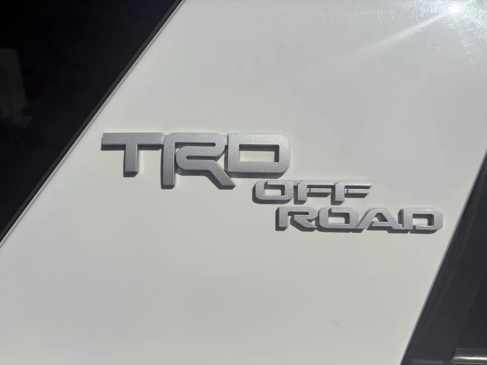 Toyota 4Runner 2023 — photo 7