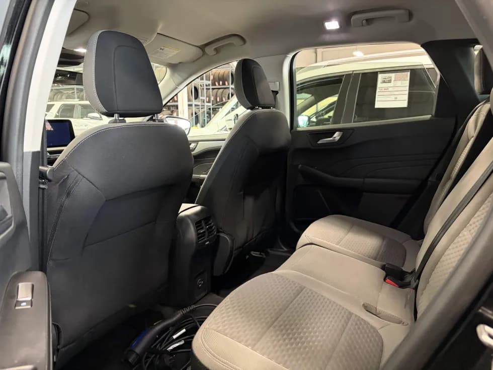 Ford Escape 2021 — photo 12