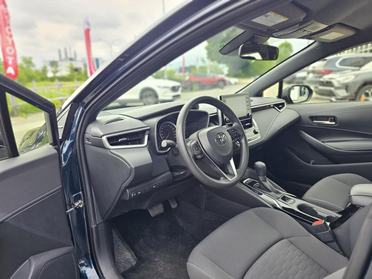 Toyota Corolla Hatchback 2022 — photo 6